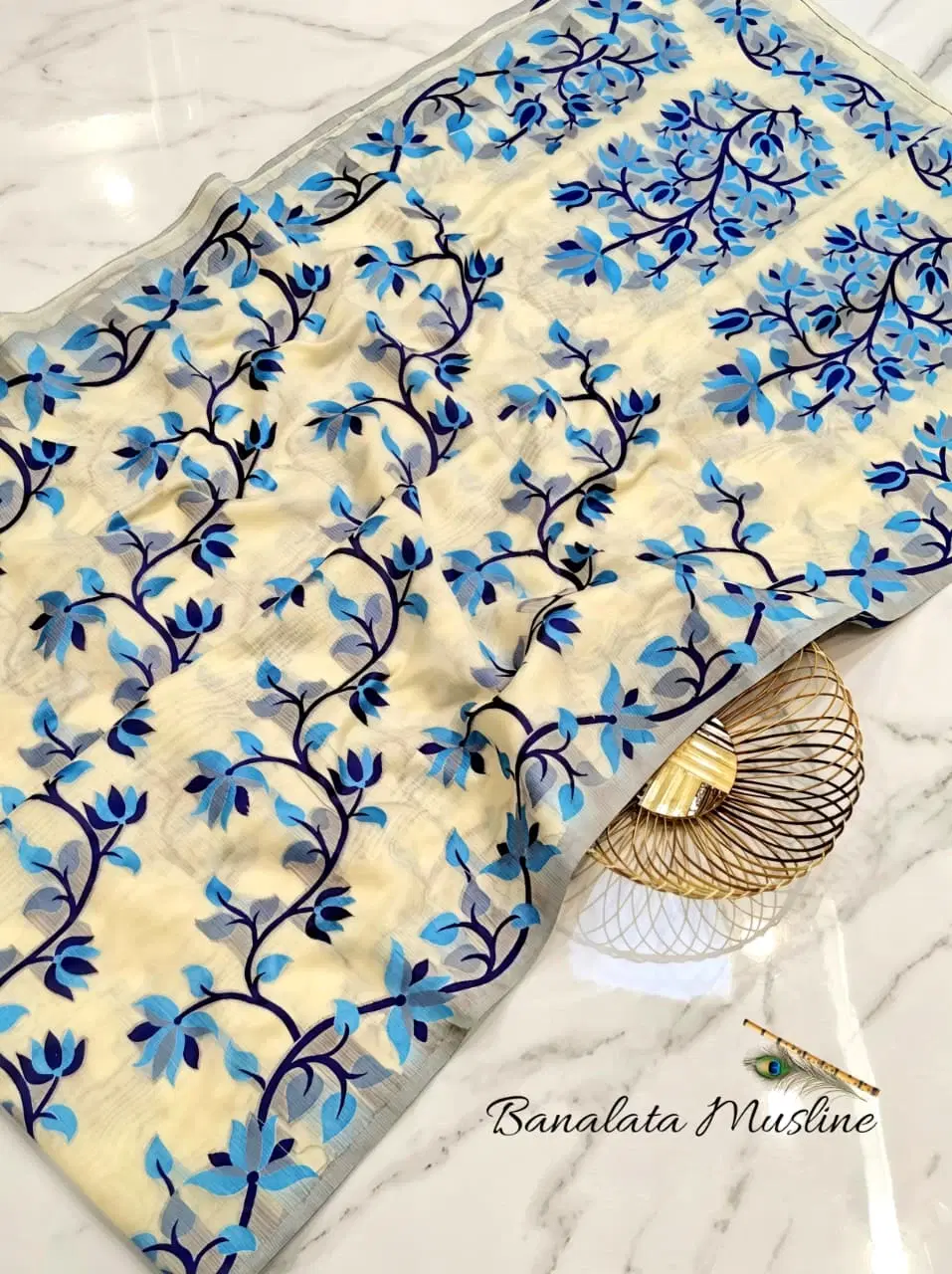 Women’s Banalata Muslin Floral Print Saree
