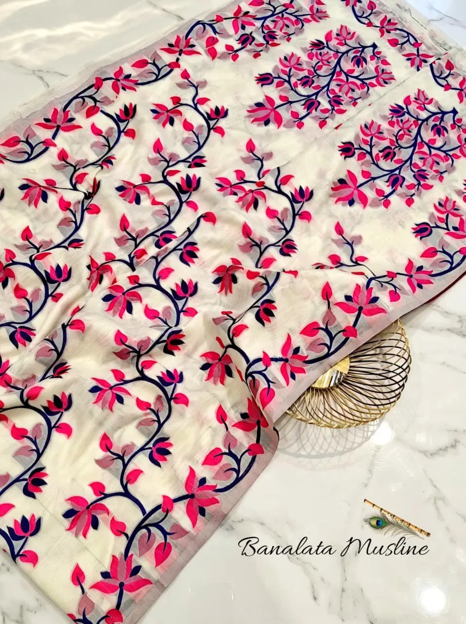 Banalata Muslin Floral Printed Saree