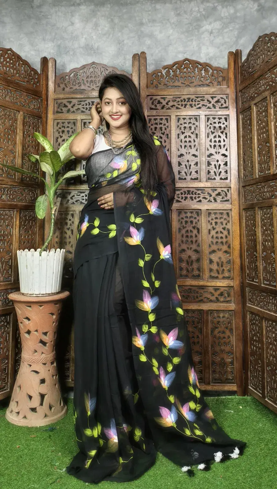 Women’s Black Floral Printed Soft Cotton Saree