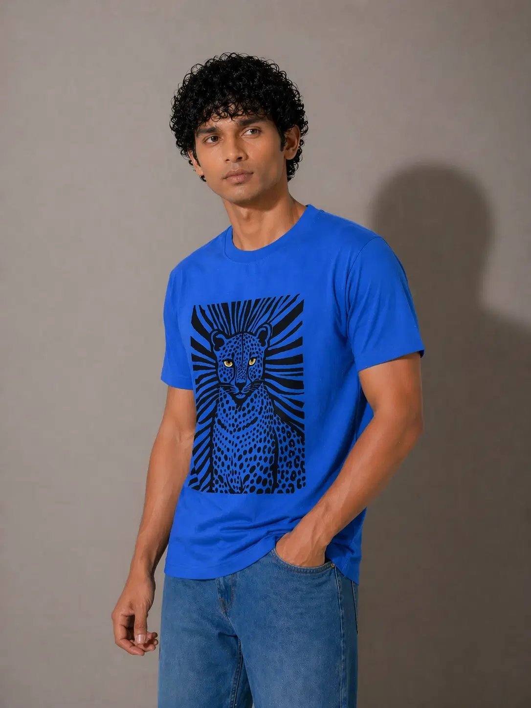 Electric Blue Leopard Graphic Seamless T- Shirt