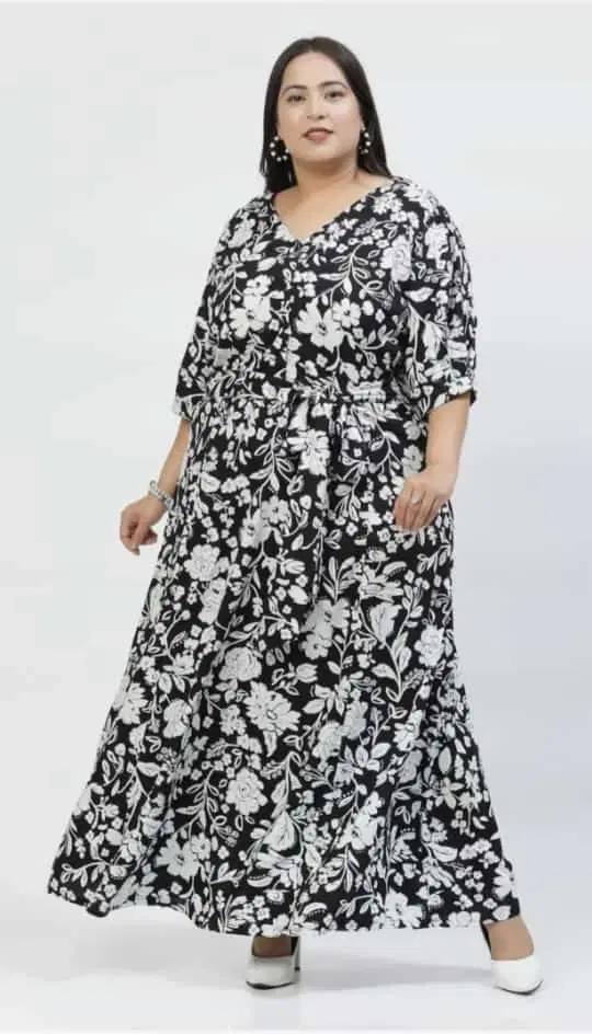 Women's Black & White Floral Print Maxi Dress