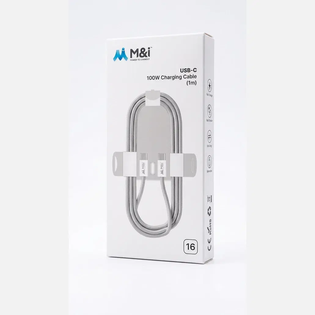 Retail box front with coiled grey USB-C cable mounted vertically and side icons for fast charge and durability