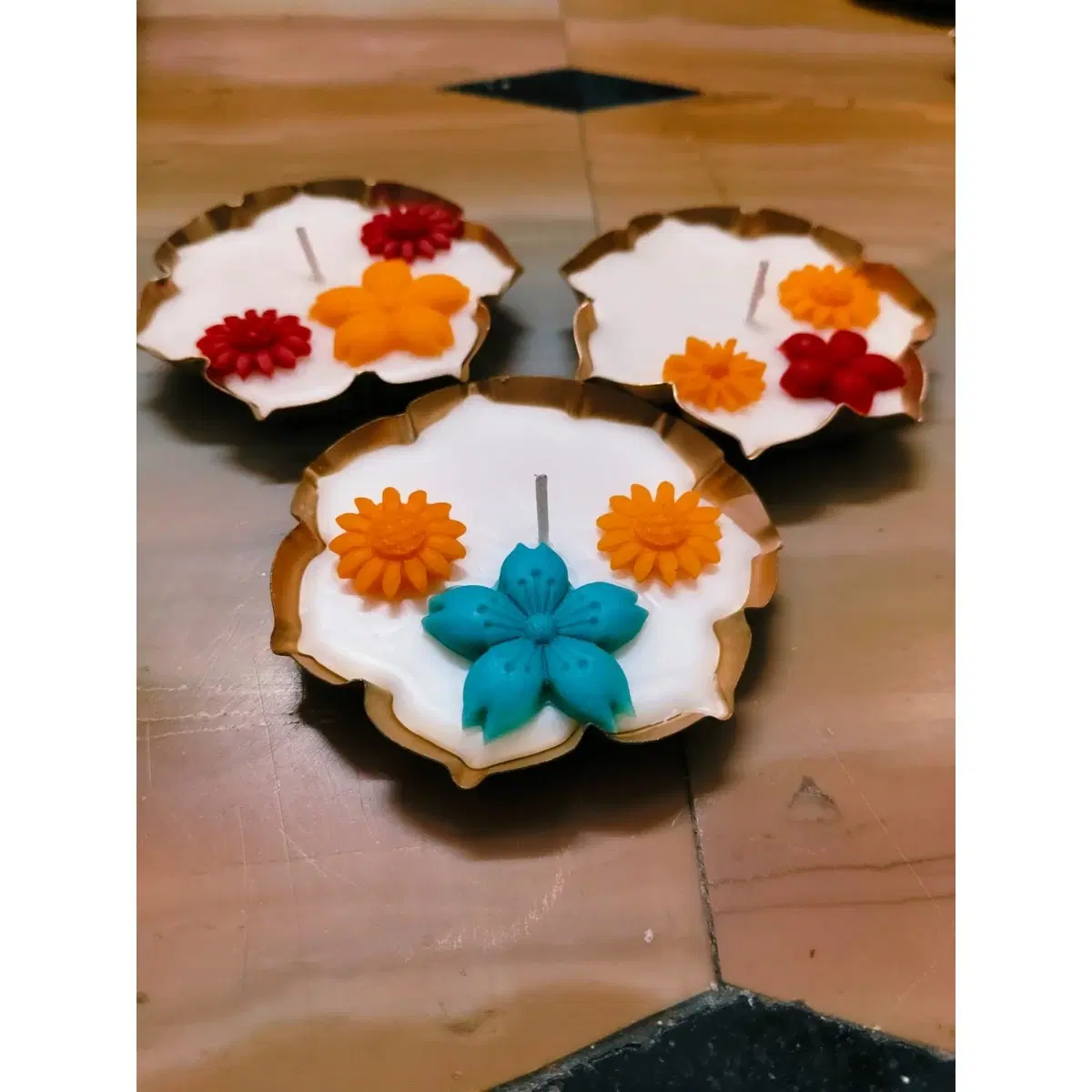 Daisy Urli Candle 3.5 Inch