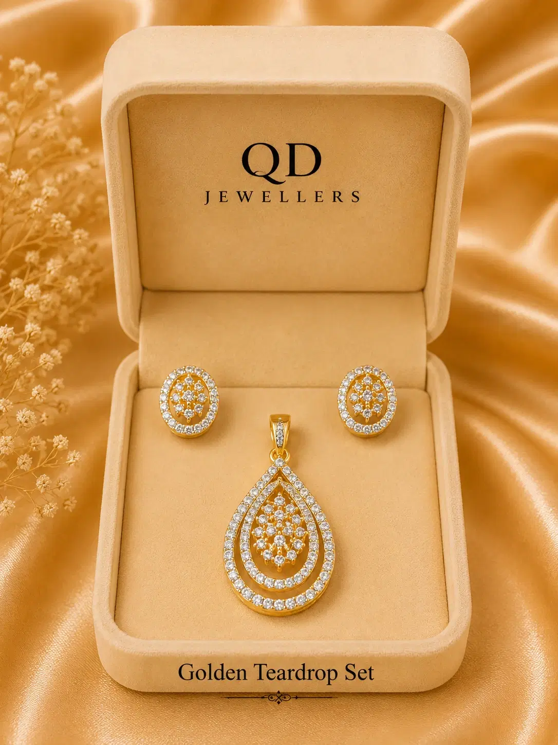 Golden Teardrop Pendant Set
